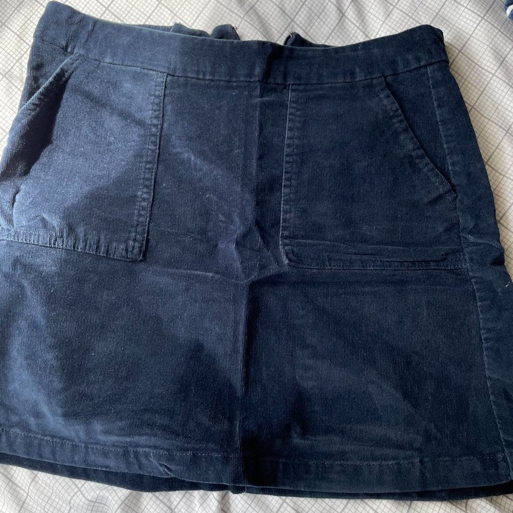 women skirt size S